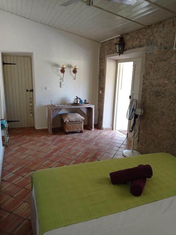 モンカラパッショ Quinta Pereiro Tropic Garden, Algarve Bed & Breakfast エクステリア 写真