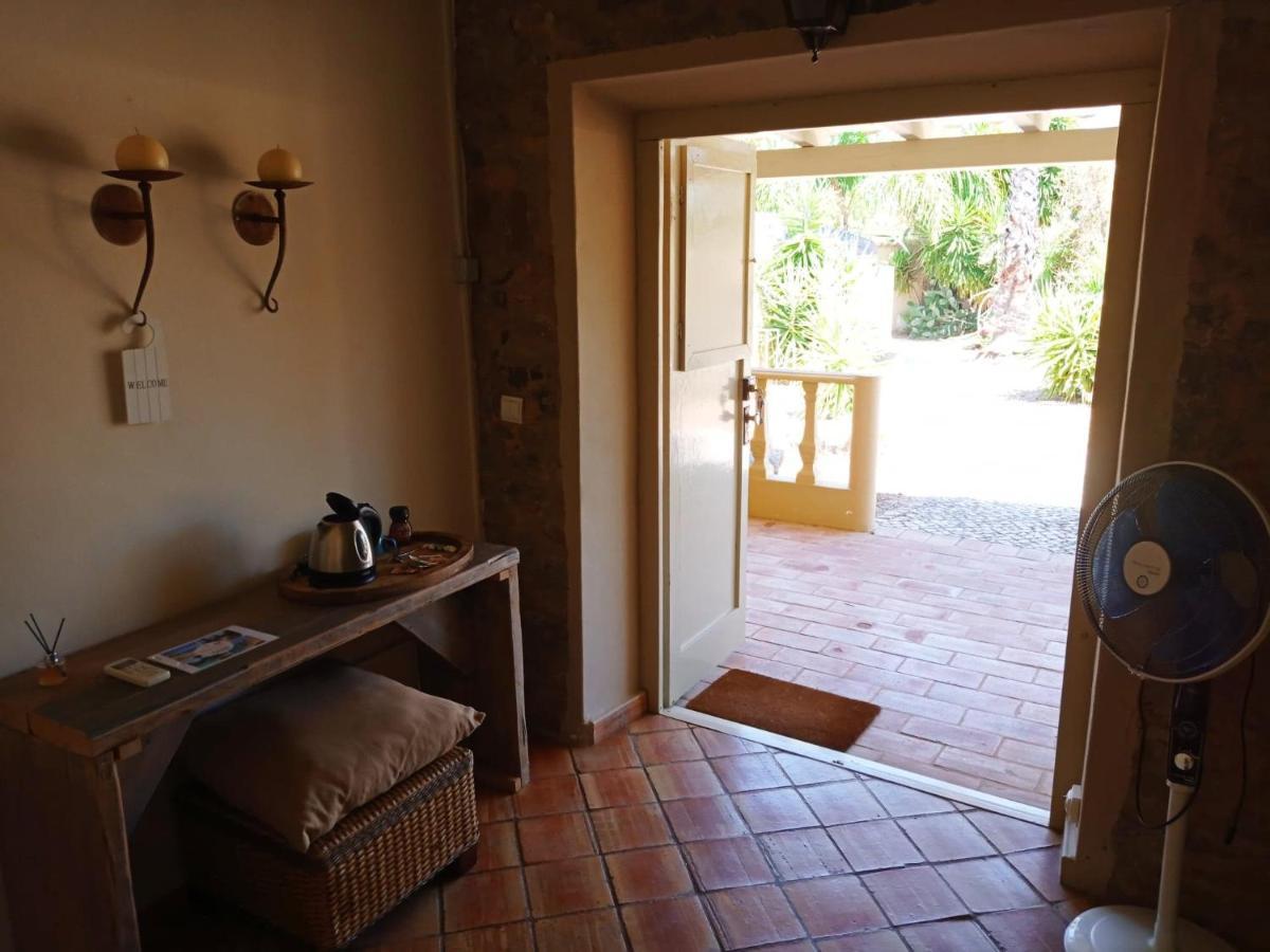 モンカラパッショ Quinta Pereiro Tropic Garden, Algarve Bed & Breakfast エクステリア 写真