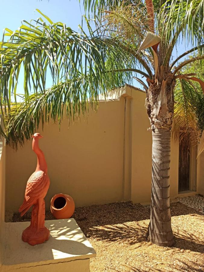 モンカラパッショ Quinta Pereiro Tropic Garden, Algarve Bed & Breakfast エクステリア 写真